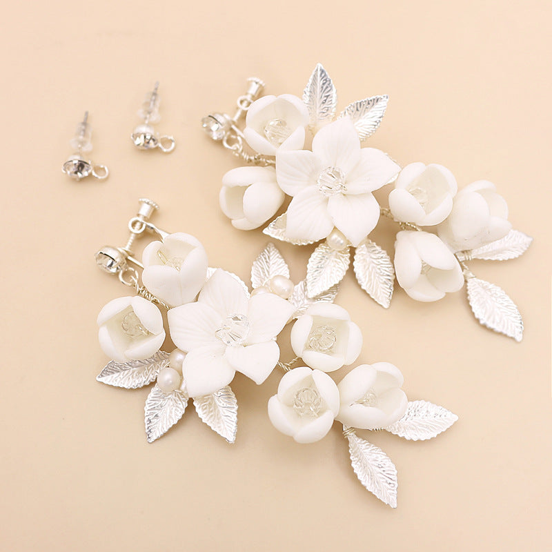 Temperament Simple White Ceramic Flower Bridal Earrings